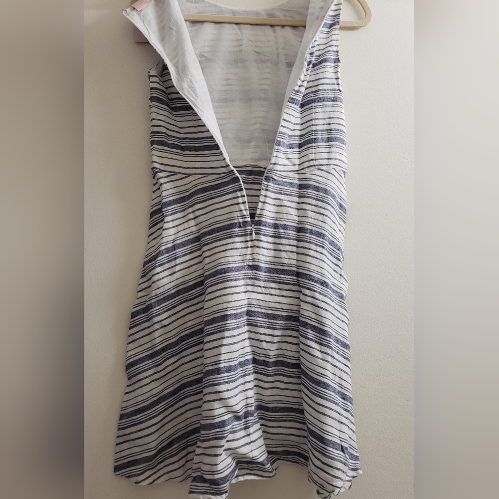 Linen Dress - Picture 2 of 5